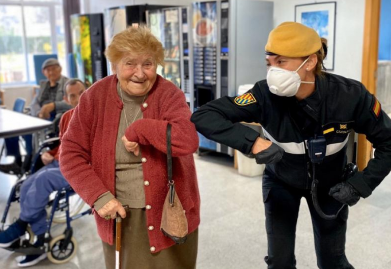 Más de 22 millones de personas pueden visitar ya a sus familiares en residencias