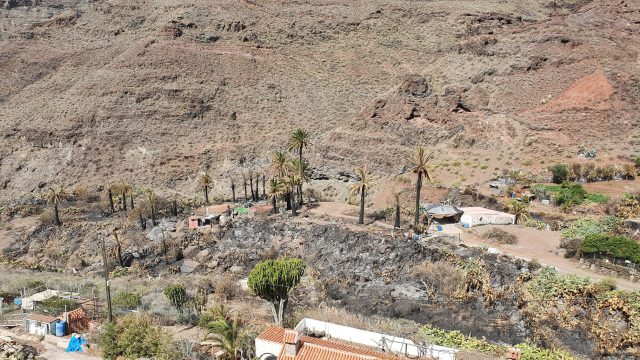 El Cabildo aprueba 600.000 euros para los afectados del incendio de Tasarte 1 viviendas tasarte2