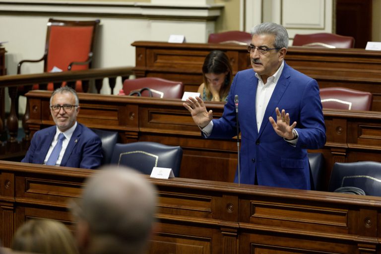 Rodríguez demanda al Estado una mayor adaptación de las medidas anticrisis a las necesidades de Canarias