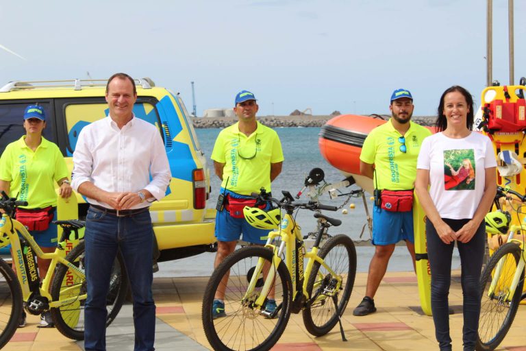 Activado el Servicio de Vigilancia, Salvamento y Socorrismo para recibir el verano en la Playa de Arinaga