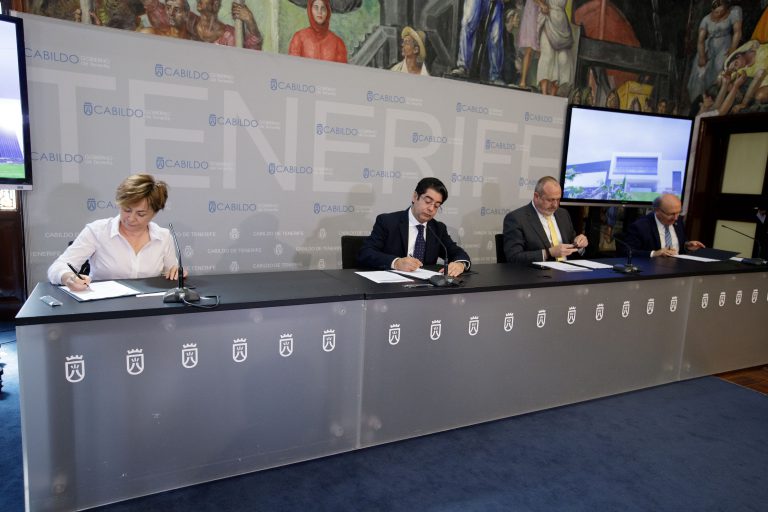 El Cabildo impulsa la investigación astrofísica a través de un convenio con la ULL y el IAC