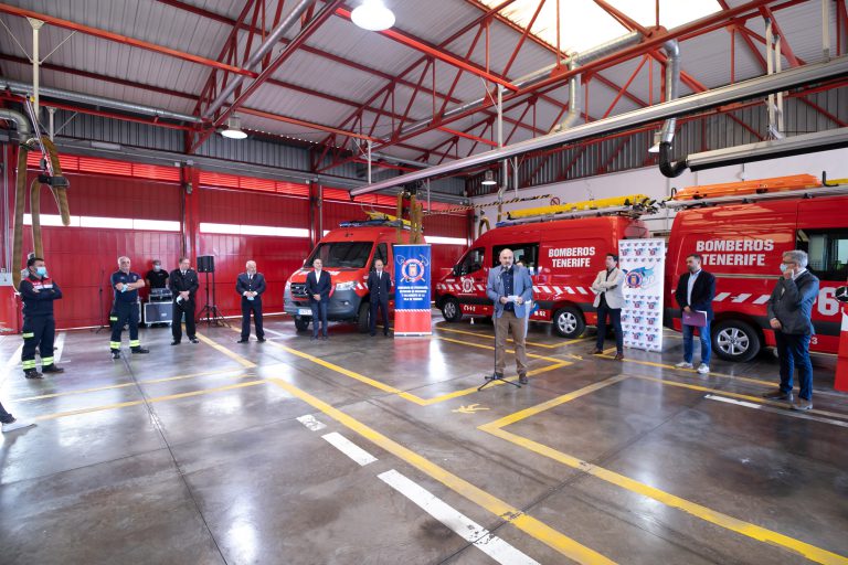 El Cabildo invierte 300.000 euros en cuatro nuevos vehículos de rescate para Bomberos de Tenerife