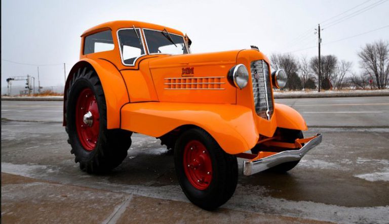 Subastan un tractor de 1938 por 130.000 dólares, una auténtica joya