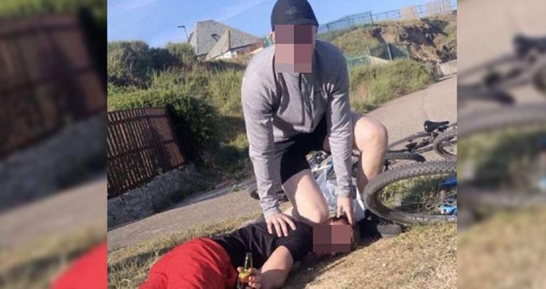 Tres adolescentes, acusados de un delito de odio por imitar en un vídeo casero la muerte de George Floyd