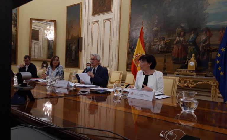 Madrid y País Vasco se desmarcan de un acuerdo con Educación para el próximo curso
