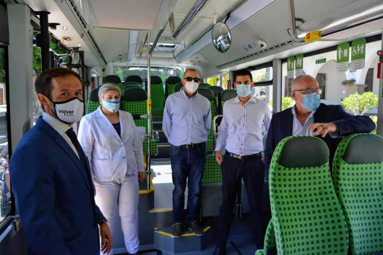 El servicio público de transporte en La Palma incorpora seis nuevas guaguas                                  