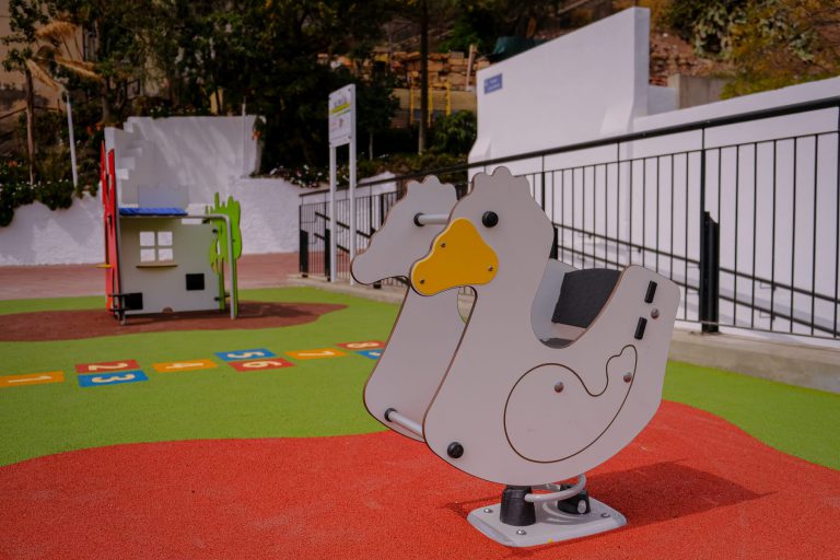 El Ayuntamiento de Santa Cruz ordena reabrir los parques infantiles, calistenias y biosaludables del municipio