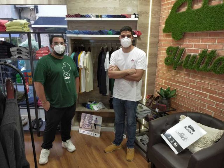 El creativo Jesús Gutiérrez abre gracias a Sodepal un punto de venta de la mano de una de las firmas de moda masculina de referencia