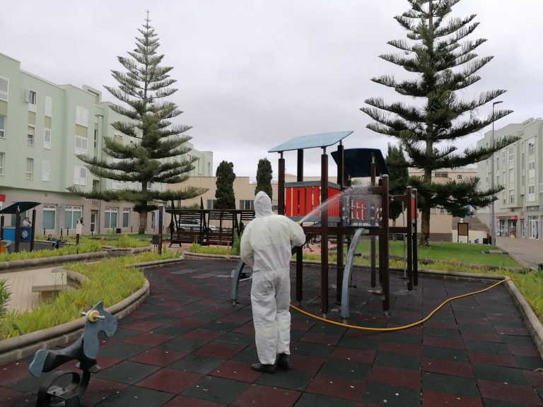 El Ayuntamiento de Santa María de Guía reabre hoy los parques infantiles  del municipio