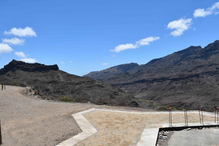 En marcha la rehabilitación del mirador en la Degollada de Veneguera