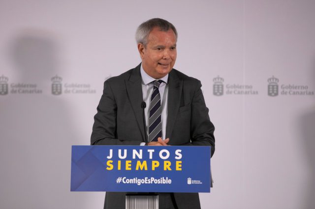 Acuerdo con las aerolíneas y las navieras para la recuperación de la conectividad interinsular para impulsar el turismo interior 1 Reunion operadoras transporte 1 5