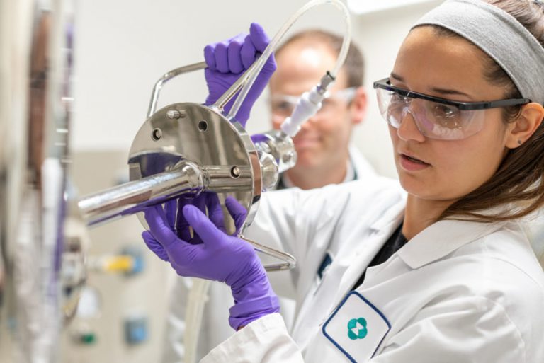 Las farmacéuticas no han descansado durante las crisis del coronavirus