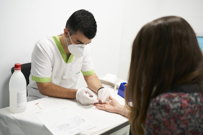 Casi 5.000 empleados de HiperDino se han sometido a la prueba de la Covid-19  