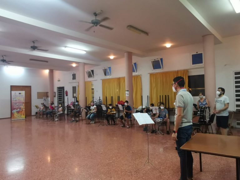 La música recorre los barrios de San Nicolás de Tolentino