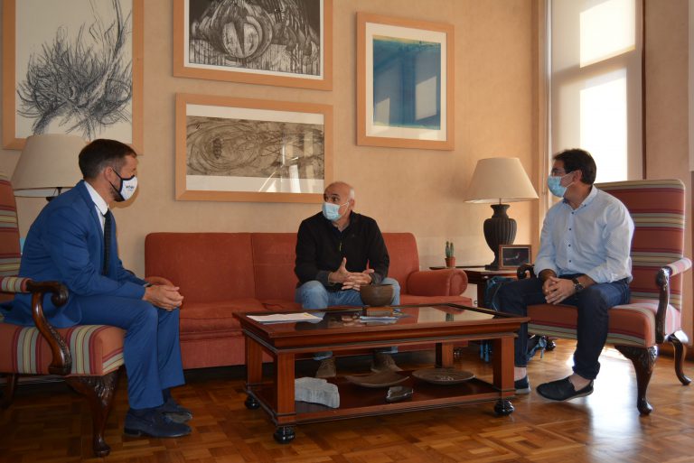 La colaboración entre el Cabildo y el CSIC impulsa la agricultura sostenible y la valoración de los frutales de la Isla