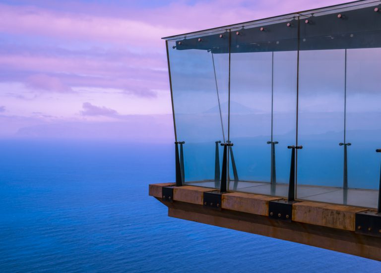 Santa Cruz expone obras de alumnos de los talleres municipales de fotografía digital e impresión tipográfica