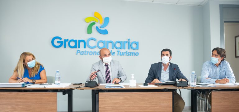 Turismo de Gran Canaria reúne al sector en la Isla y crea un frente común para conseguir un corredor aéreo seguro con el Reino Unido