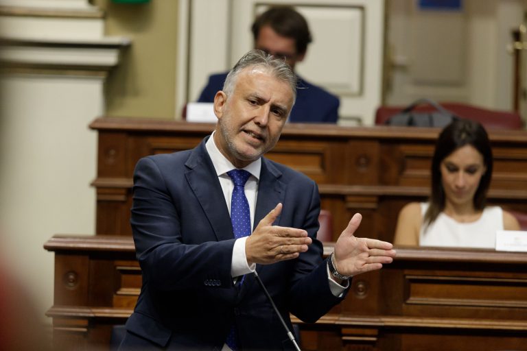 Torres prevé que el 49% de los hoteles isleños abran en agosto y que en diciembre de 2020 se complete hasta el 60% de las llegadas en ese mismo mes del año anterior