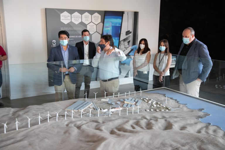 Martín y Arriaga destacan el trabajo de Genómica del ITER durante la pandemia