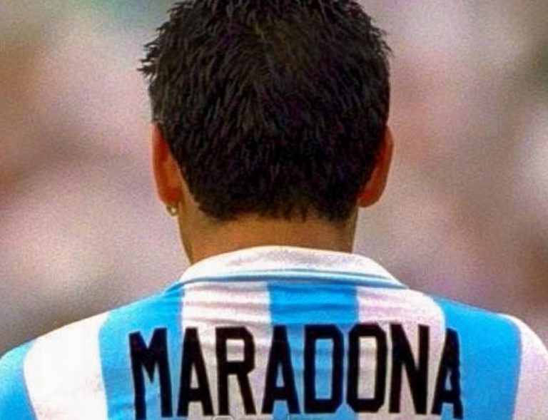 Maradona ¿próximo entrenador de la selección de España?