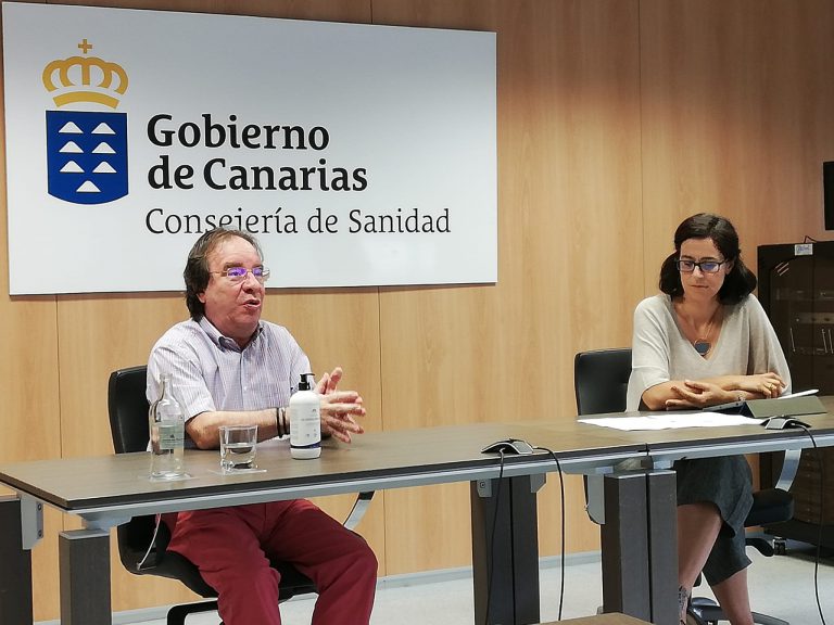 La población joven representa el 50 por ciento de los nuevos casos diagnosticados de Covid-19 en Canarias