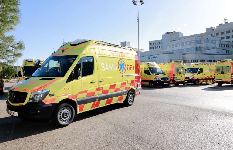 Una mujer británica en estado grave tras precipitarse desde el balcón de su hotel en Ibiza