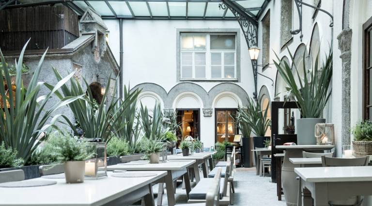 Así es el restaurante más antiguo del mundo donde comieron Mozart o Colón, entre otros