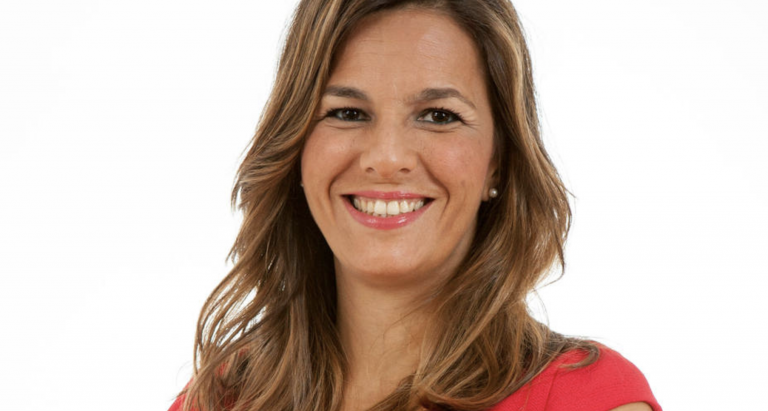 Irene Pozo, nueva conductora de 'La linterna de la Iglesia' en la Cope