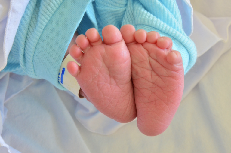 Una pareja registra a su bebé con el nombre de Lucifer