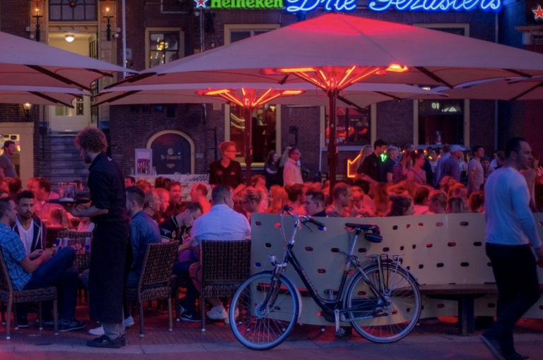 El ocio nocturno en el punto de mira del coronavirus