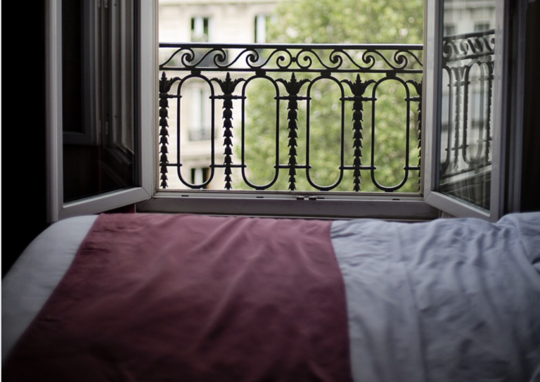 Las pernoctaciones extrahoteleras cayeron un 84,6% en junio