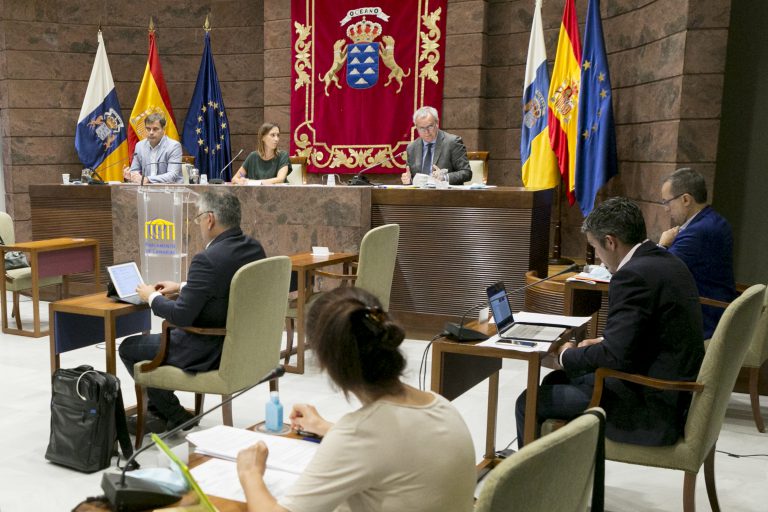 El Gobierno impulsa las obras de la carretera a La Aldea con turnos de 24 horas y voladuras en los túneles