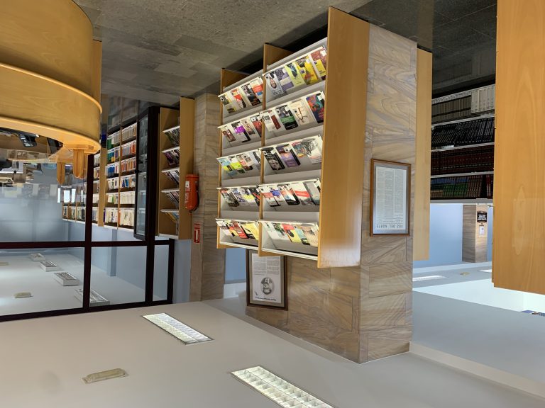 La Biblioteca Pública Miguel Santiago adquiere 200 nuevos títulos para su fondo bibliográfico y documental