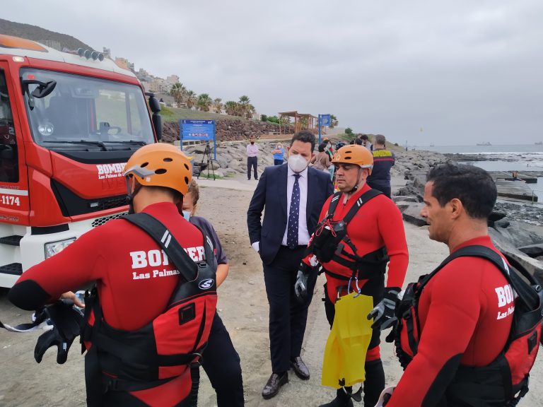 El Ayuntamiento refuerza la dotación del Servicio de Extinción de Incendios y Salvamento con nuevos equipamientos de rescate acuático