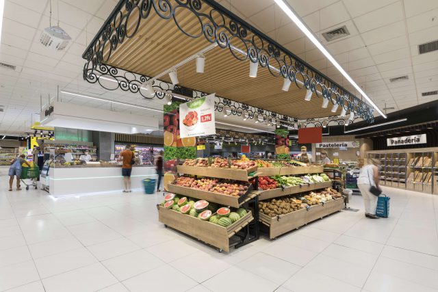 Imagen de la nueva tienda HiperDino Bellavista