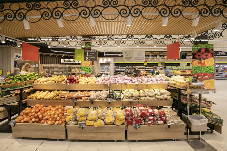 HiperDino invertirá 50 millones en 30 actuaciones durante 2020