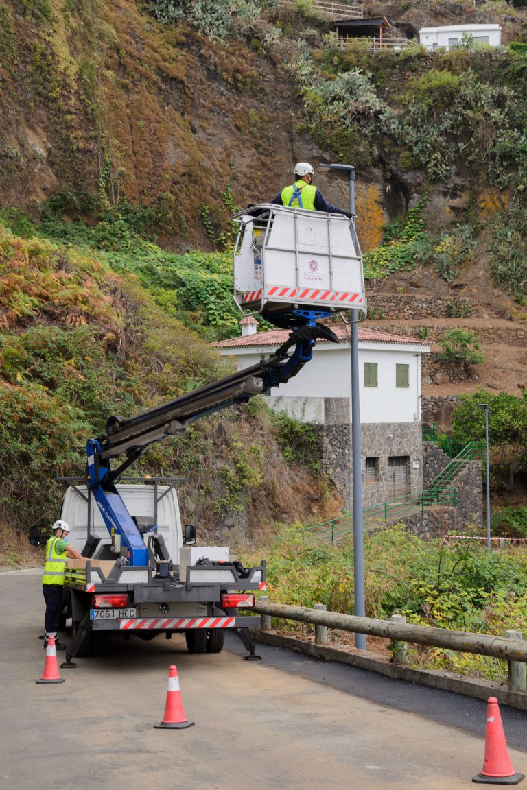 El Ayuntamiento mejorará la eficiencia energética de Geneto y Los Baldíos con más de 300.000 euros 