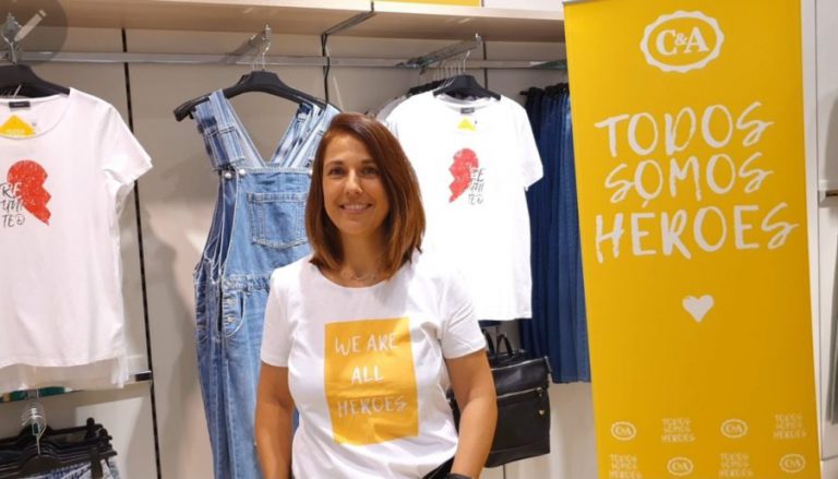 El homenaje a los héroes del coronavirus que se ha transformado en camiseta