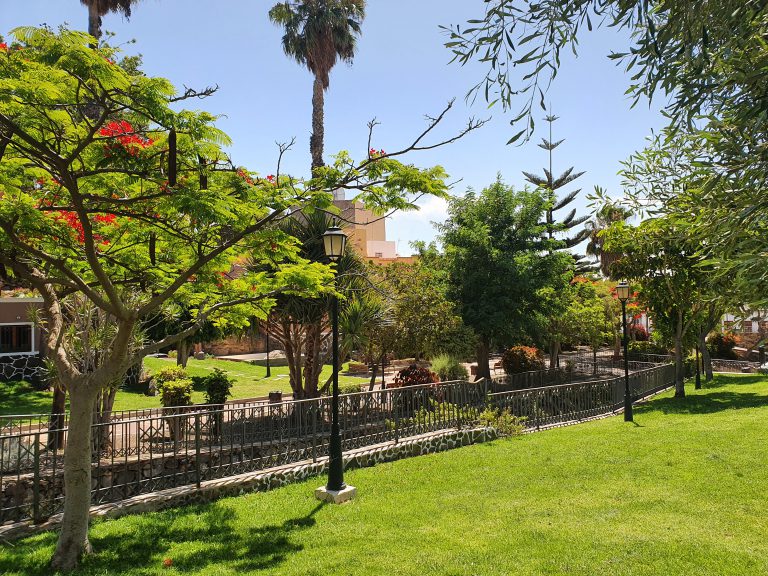 El Ayuntamiento abre 4 parques infantiles con el aforo limitado y pide responsabilidad a la ciudadanía