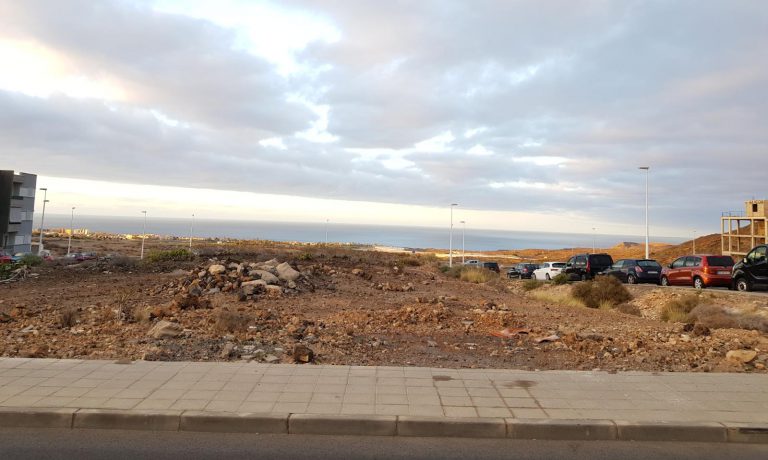 San Miguel pone a disposición del Gobierno de Canarias una parcela de suelo municipal para construir 76 viviendas de protección oficial