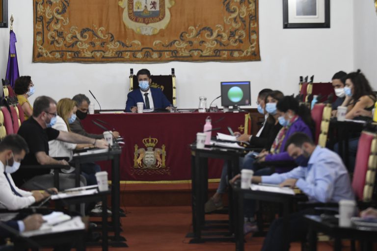 El Ayuntamiento regulará mediante un reglamento el uso de locales y espacios municipales