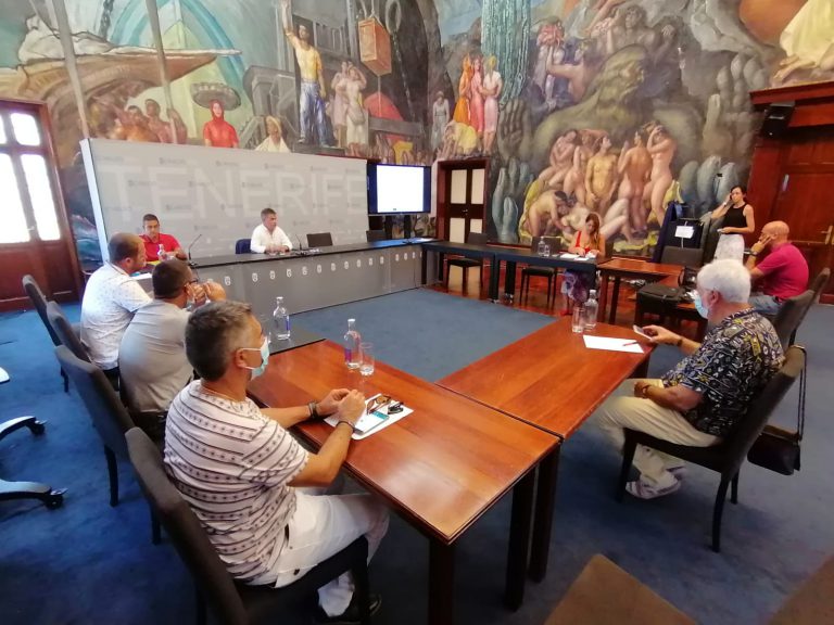 El Cabildo propone al Gobierno regional 25 proyectos de promoción pesquera y conservación de la costa