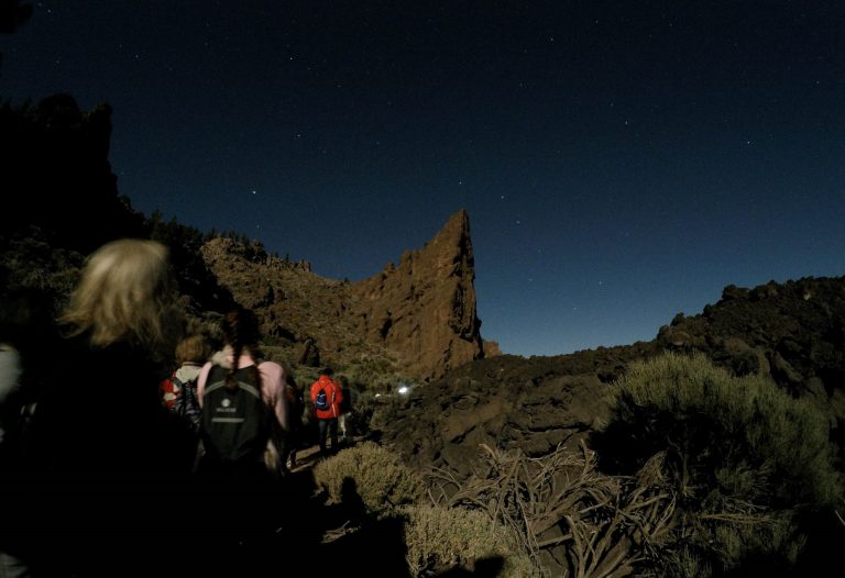Participación Ciudadana te lleva de ruta nocturna bajo las estrellas este verano