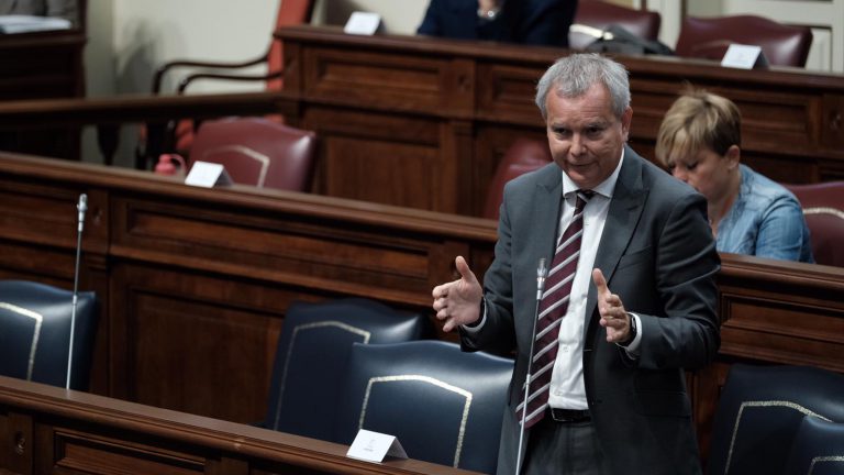 Sebastián Franquis anuncia la licitación en 2021 del tramo entre Icod y San Juan de La Rambla para continuar el cierre del Anillo Insular de Tenerife