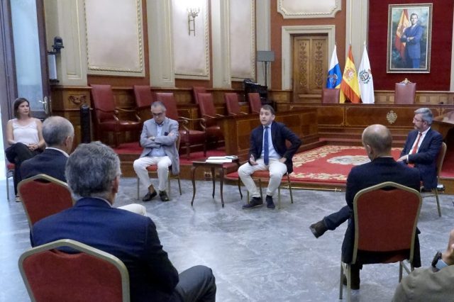 TRG 220720 reunion sector economico8