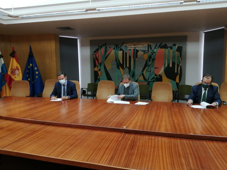 Cajamar y Cajasiete, primeras entidades financieras adheridas a la iniciativa ‘Financia Renovables’ del Cabildo de Gran Canaria