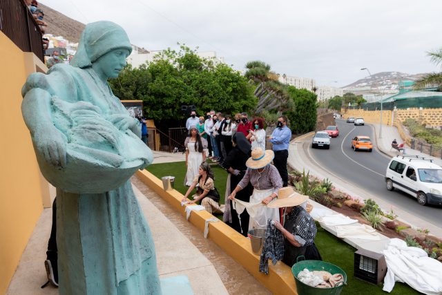 Gáldar recupera su patrimonio etnográfico y rinde homenaje a las lavanderas  2 lavadero