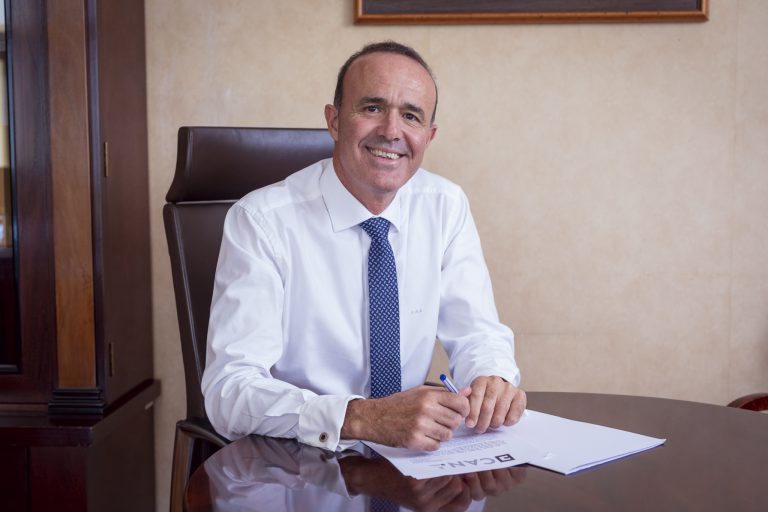 El Cabildo Insular muestra su rechazo al trato discriminatorio que sufre el fútbol palmero