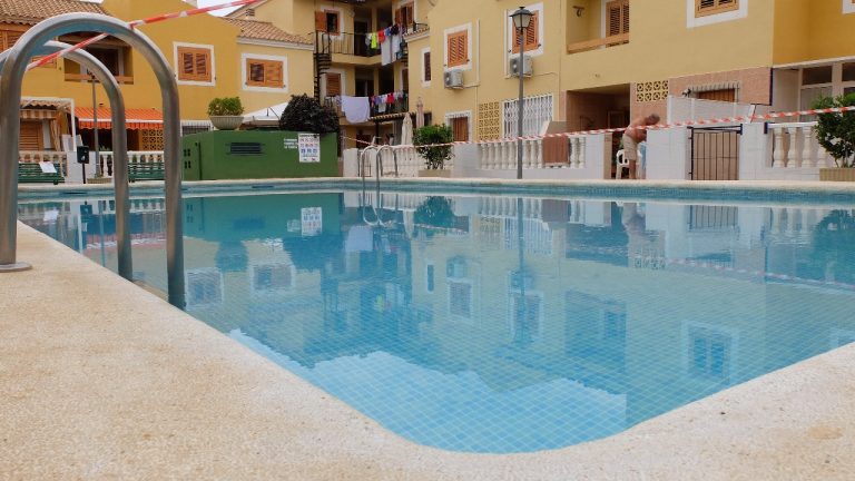 Fallece un niño de dos años en Mazarrón (Murcia) tras caer a una piscina