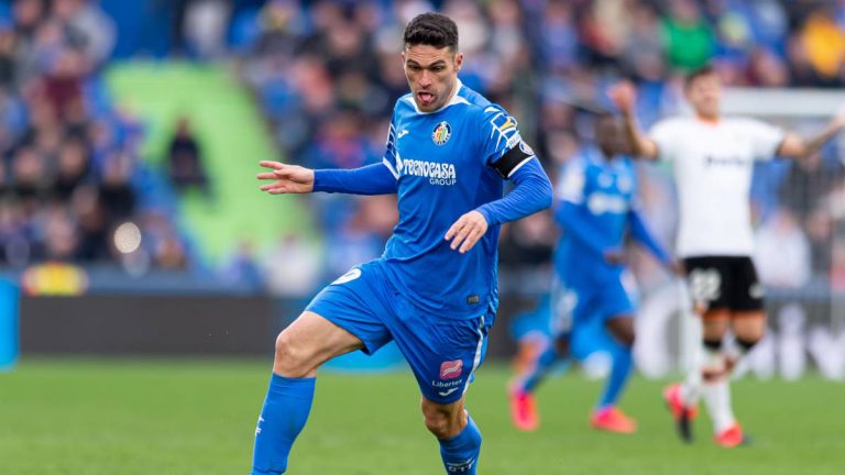 Jorge Molina goleará con el Granada hasta los 40